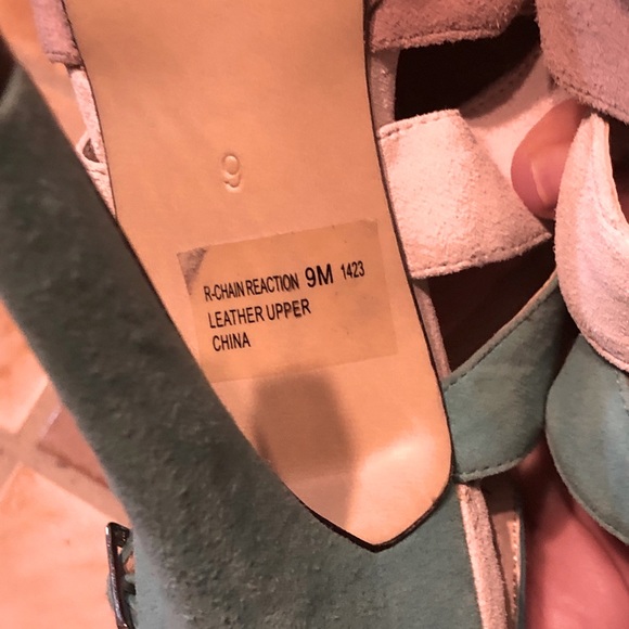 Women’s Size 9 Chinese Laundry OpenToe Suede Heels - Picture 4 of 6